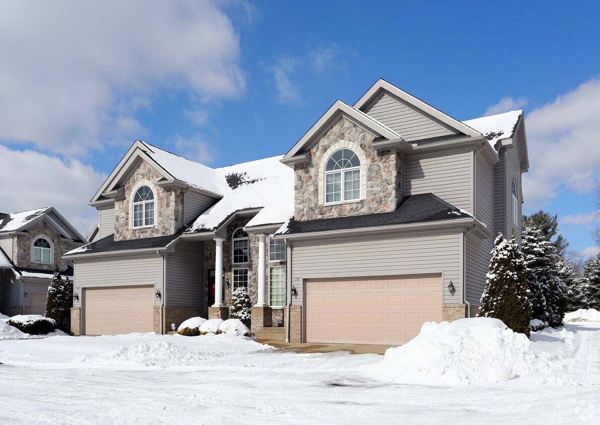Primary Photo - 3300 Grey Village Dr