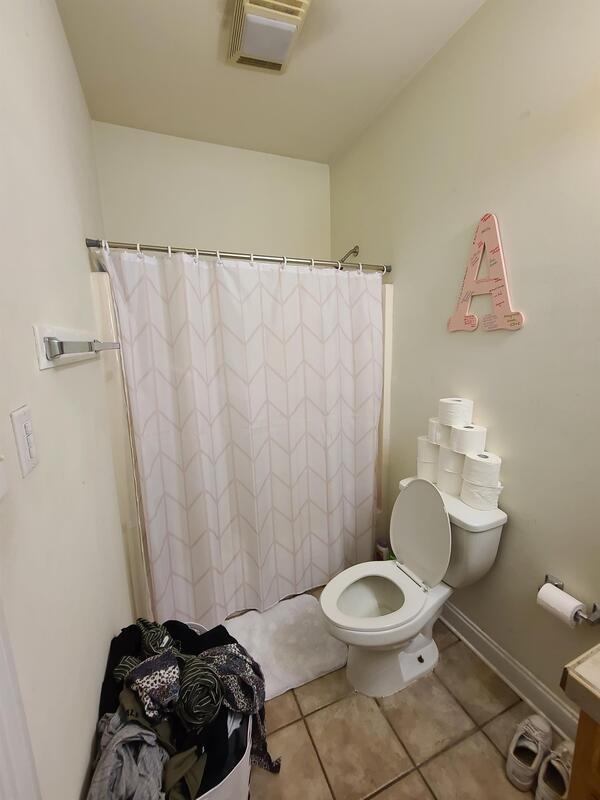 Foto del edificio - 14532 Honeysuckle St