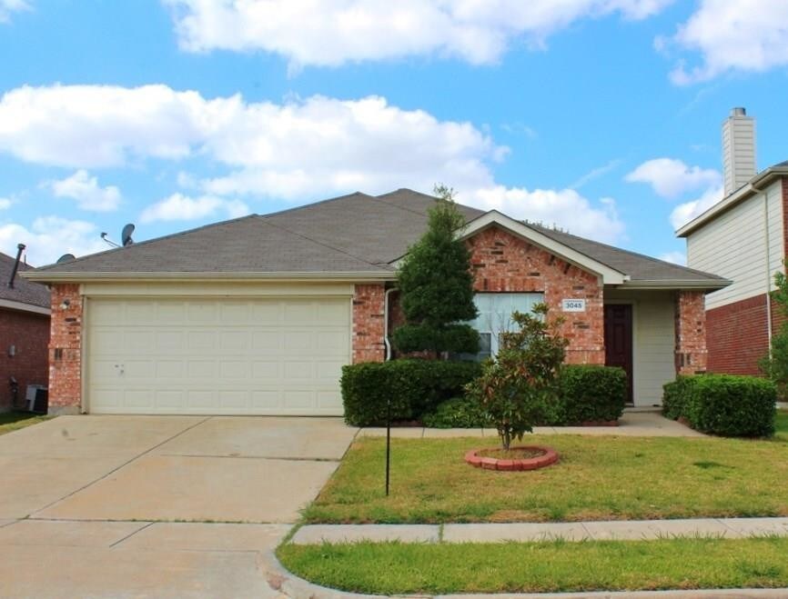 Primary Photo - 3045 Elmbrook Dr