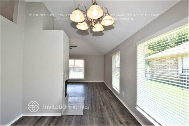 Foto del edificio - 1517 Autumn Breeze Ln