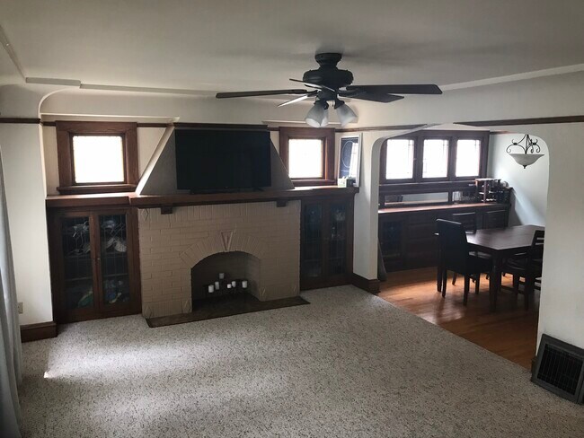 Building Photo - 2557 N 68th St