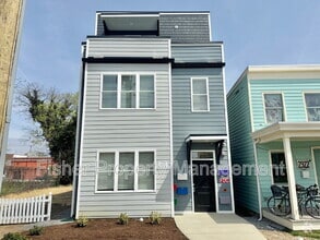 Building Photo - 2920 P St
