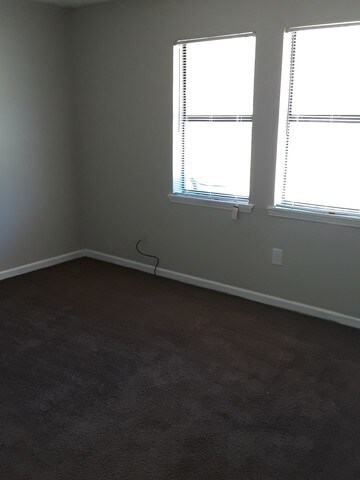 Building Photo - FB Hidden Pines, LLC
