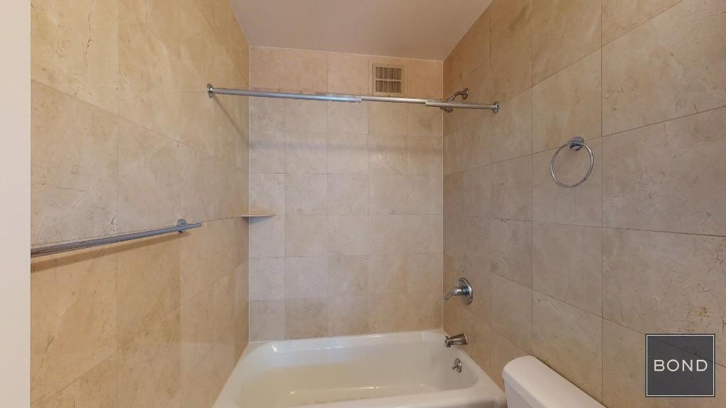 Foto del edificio - 247 W 87th St