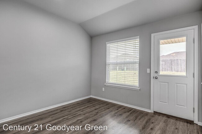 Foto del edificio - 3 br, 2 bath House - 11737 NW 135th Ter