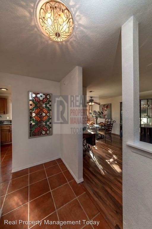 Building Photo - 1413 S 96th St