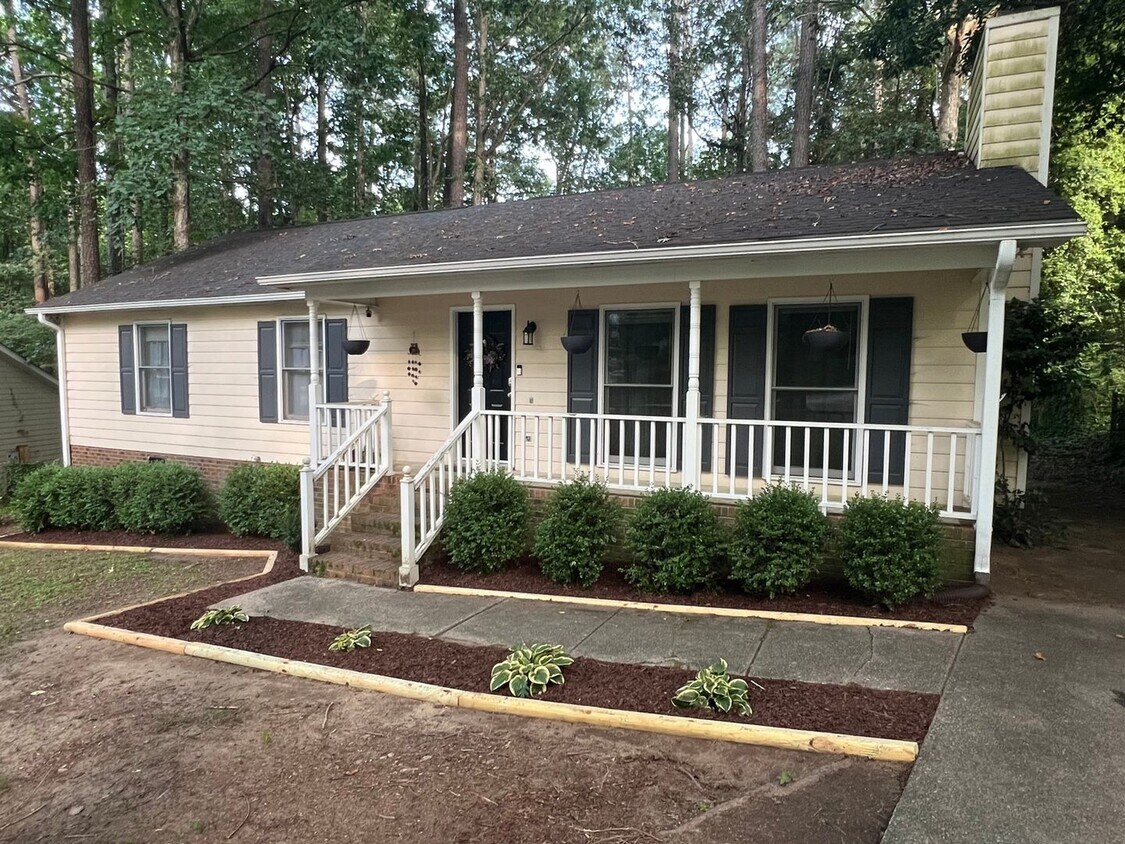 Foto principal - Charming 3BR House in Raleigh