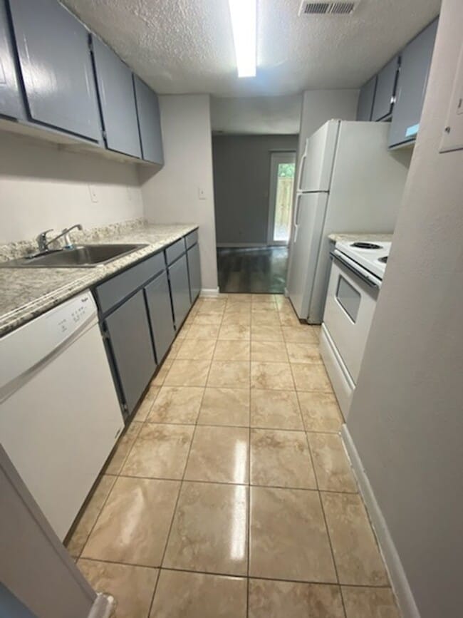 Photo - 1151 Rankin St House