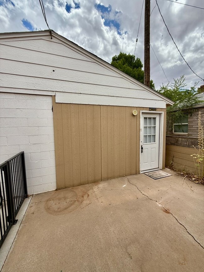 Building Photo - Charming 1 bedroom for Rent in the Heart o...