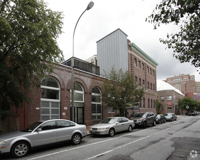 Building Photo - 120 Boerum Pl