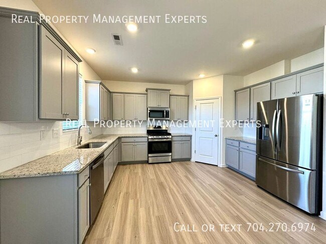 Building Photo - 3415 Selwyn Landing Dr