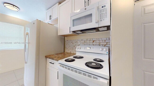 Foto del edificio - 830 NW 3rd St