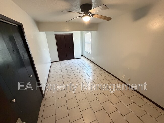 Foto del edificio - 117 40th St NW