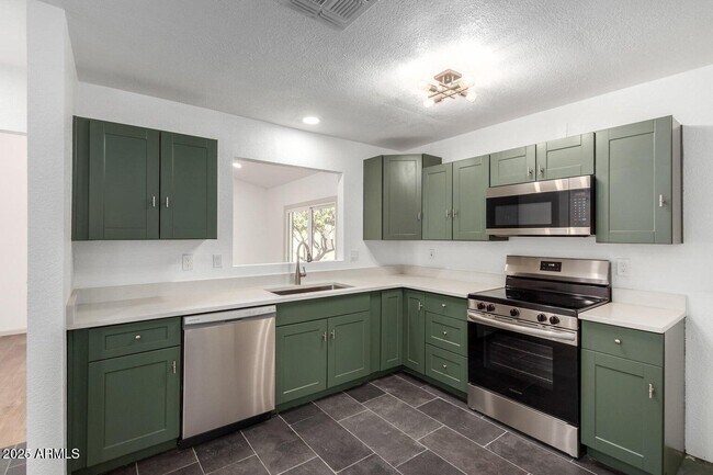 Foto del edificio - 15840 North 22nd St