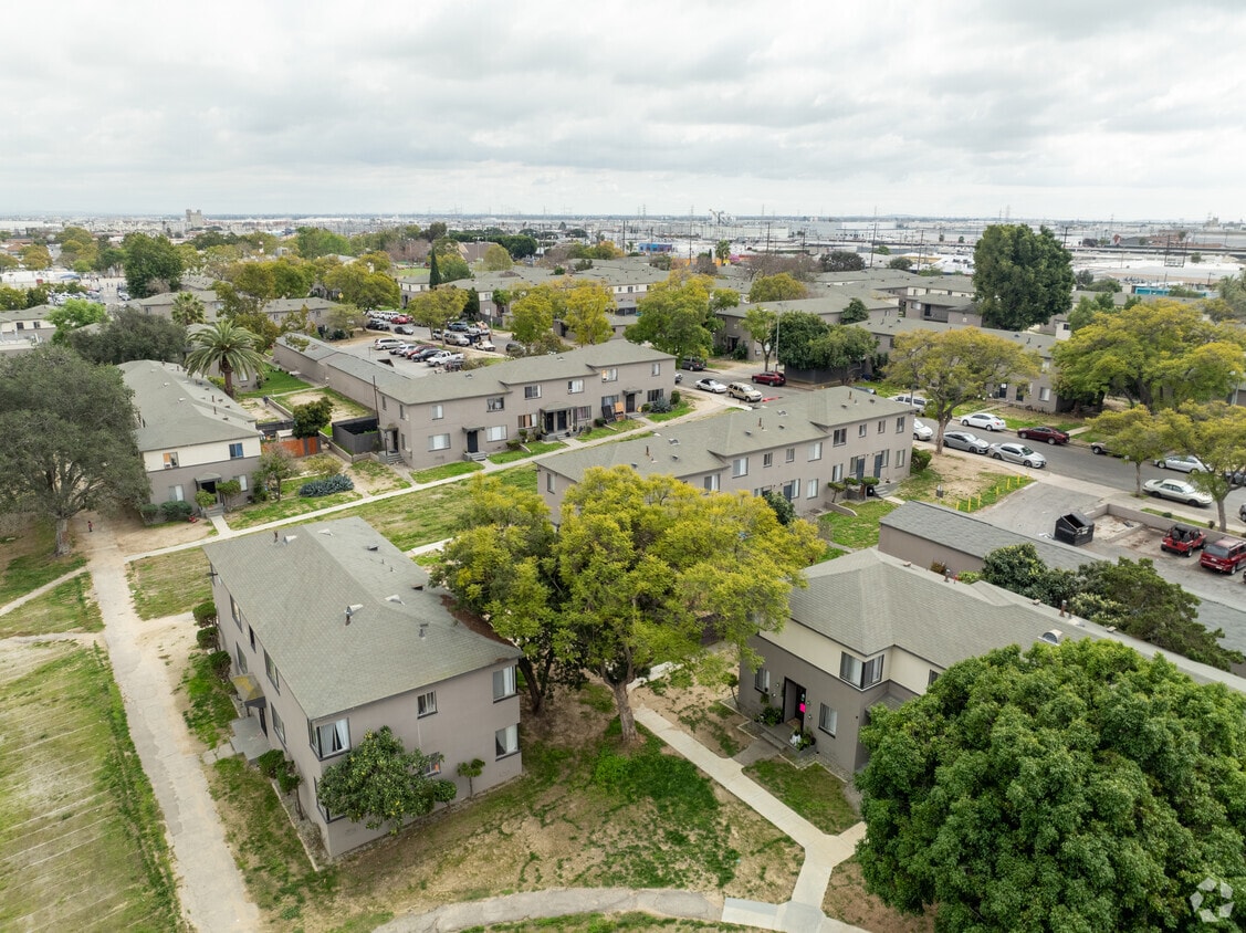 Wyvernwood Garden Apartments Apartments in Los Angeles, CA Westside Rentals