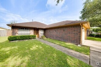 Building Photo - 12914 Townwood Dr