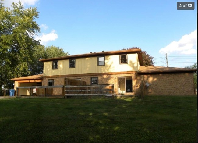 Building Photo - 7730 Knue Rd