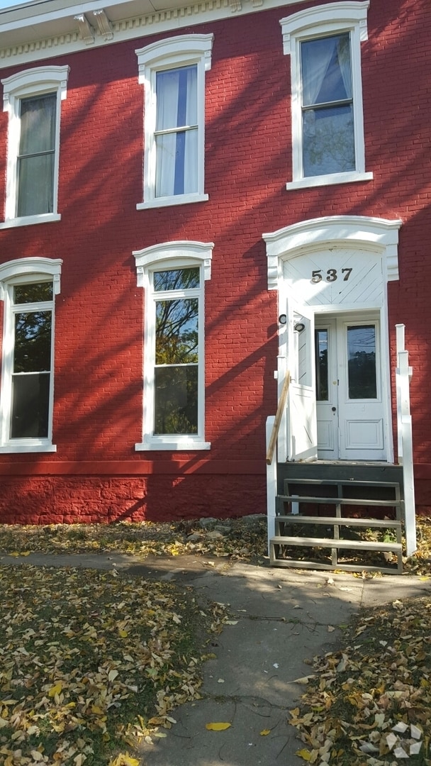 Building Photo - 537 S 4th St