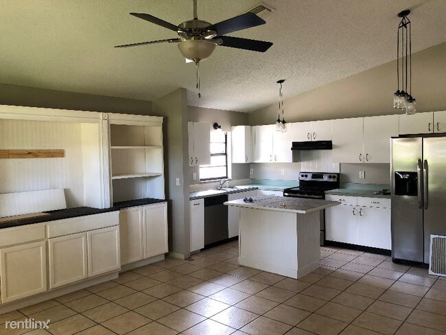 Foto del edificio - 3 br, 2 bath House - 3601 3rd Ave S