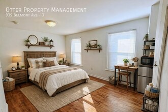 Building Photo - 939 Belmont Ave