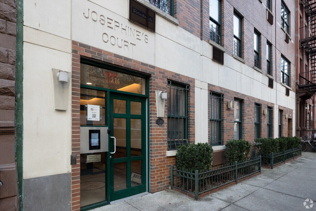 Entrance - Josephine's Court