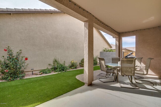 Building Photo - Great Mesa Community Dahlia Pointe 3 bedro...