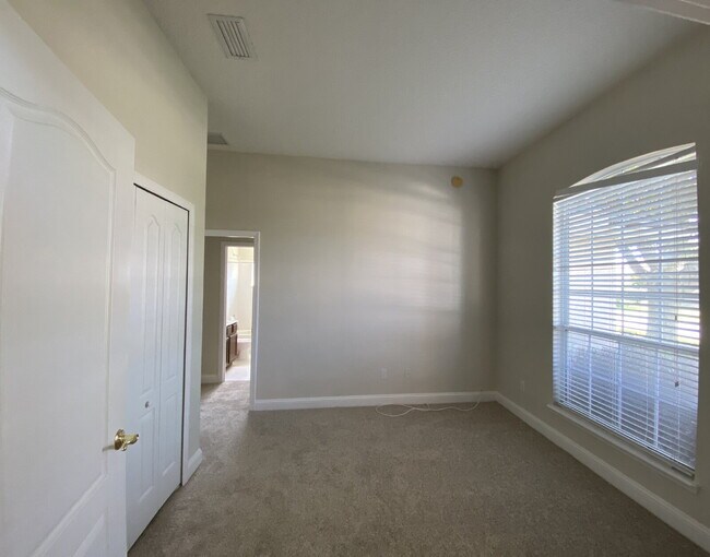 Building Photo - 9533 Maidstone Mill Dr W