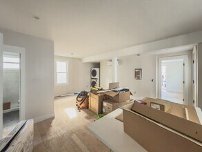 Building Photo - 88 Lyon St