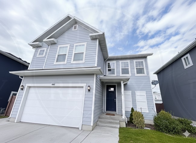 Foto del edificio - 441 E 260 N