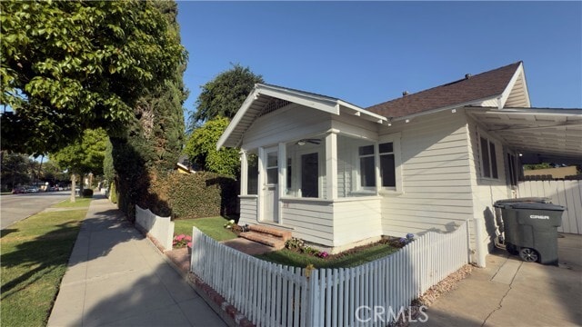 Primary Photo - 118 E Palm Ave