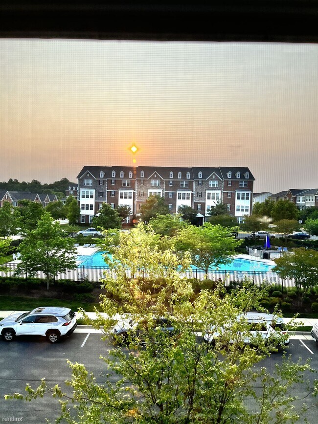 Foto del edificio - 3 br, 2.5 bath Condo - 25552 Casale Terrace