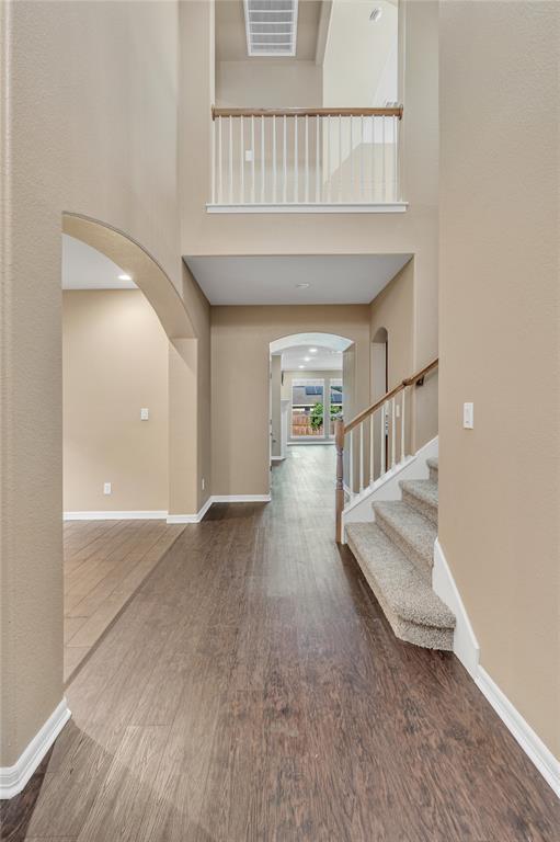 Foto del edificio - 4204 Fairmeadow Dr