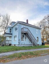 Building Photo - 689 Main St