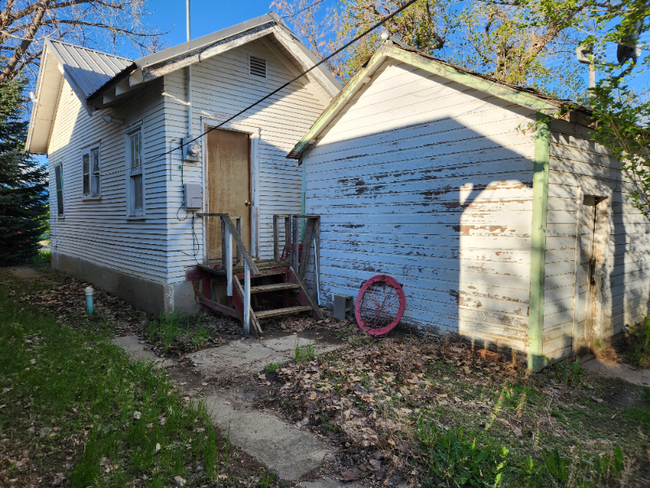 Building Photo - 701 11th St