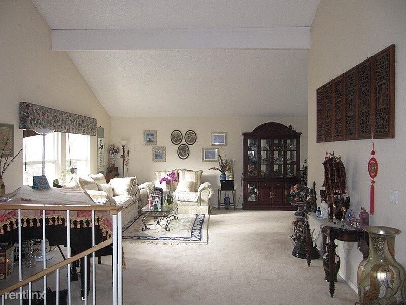 Building Photo - 4 br, 3 bath House - 501 Mikado Place