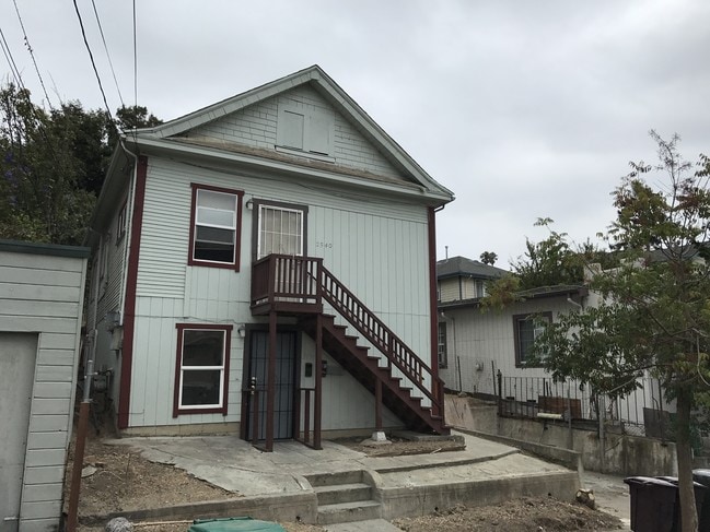 Building Photo - 2538 Highland Ave