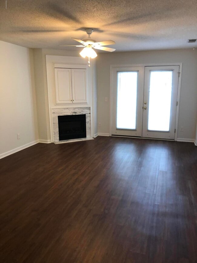 Building Photo - 5006 Hunters Trail