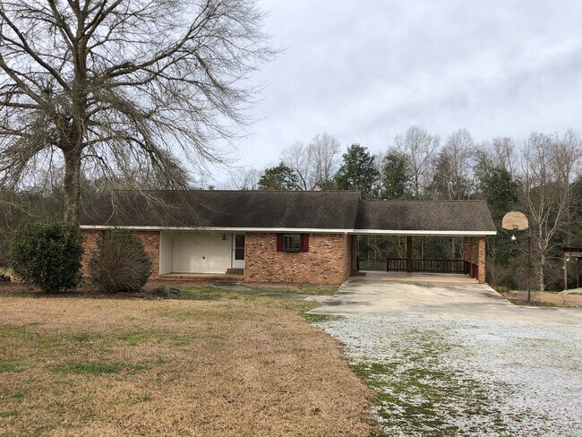 Foto del edificio - 239 Ralph Rawls Rd