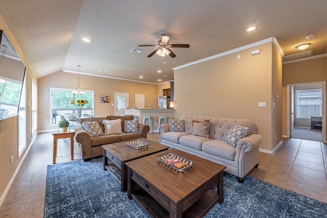 Photo - University Heights Apartments