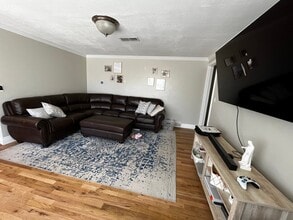 Building Photo - 924 W 1020 N