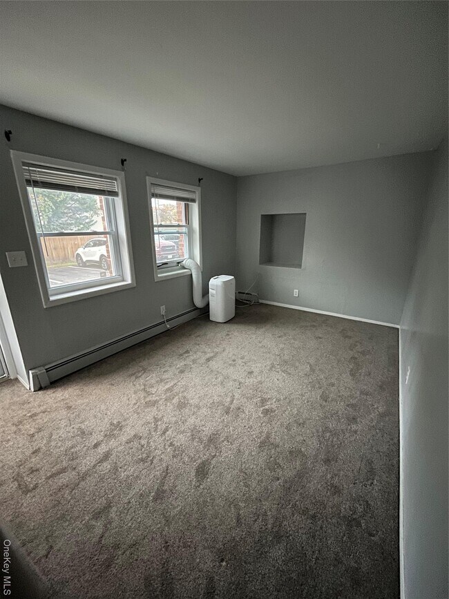 Foto del edificio - 534 Milligan Ln