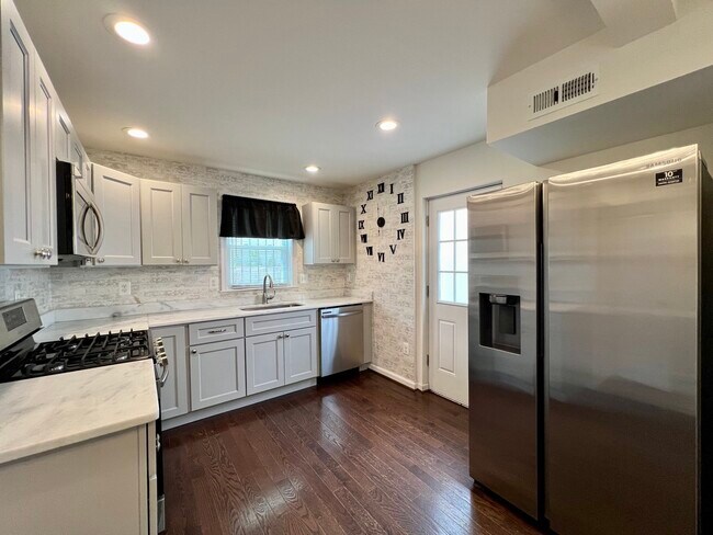 Foto del edificio - 5149 Sheriff Rd NE