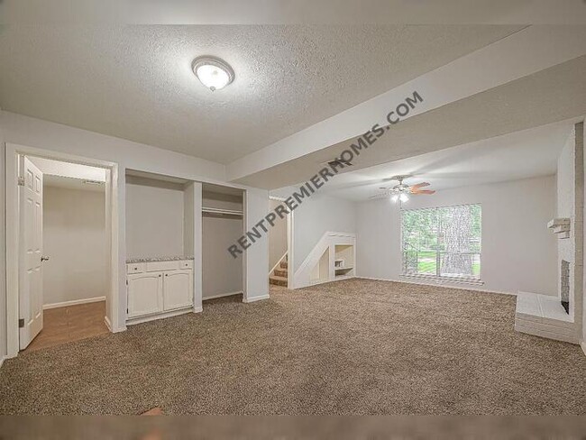 Foto del edificio - 2327 Trailing Vine Rd