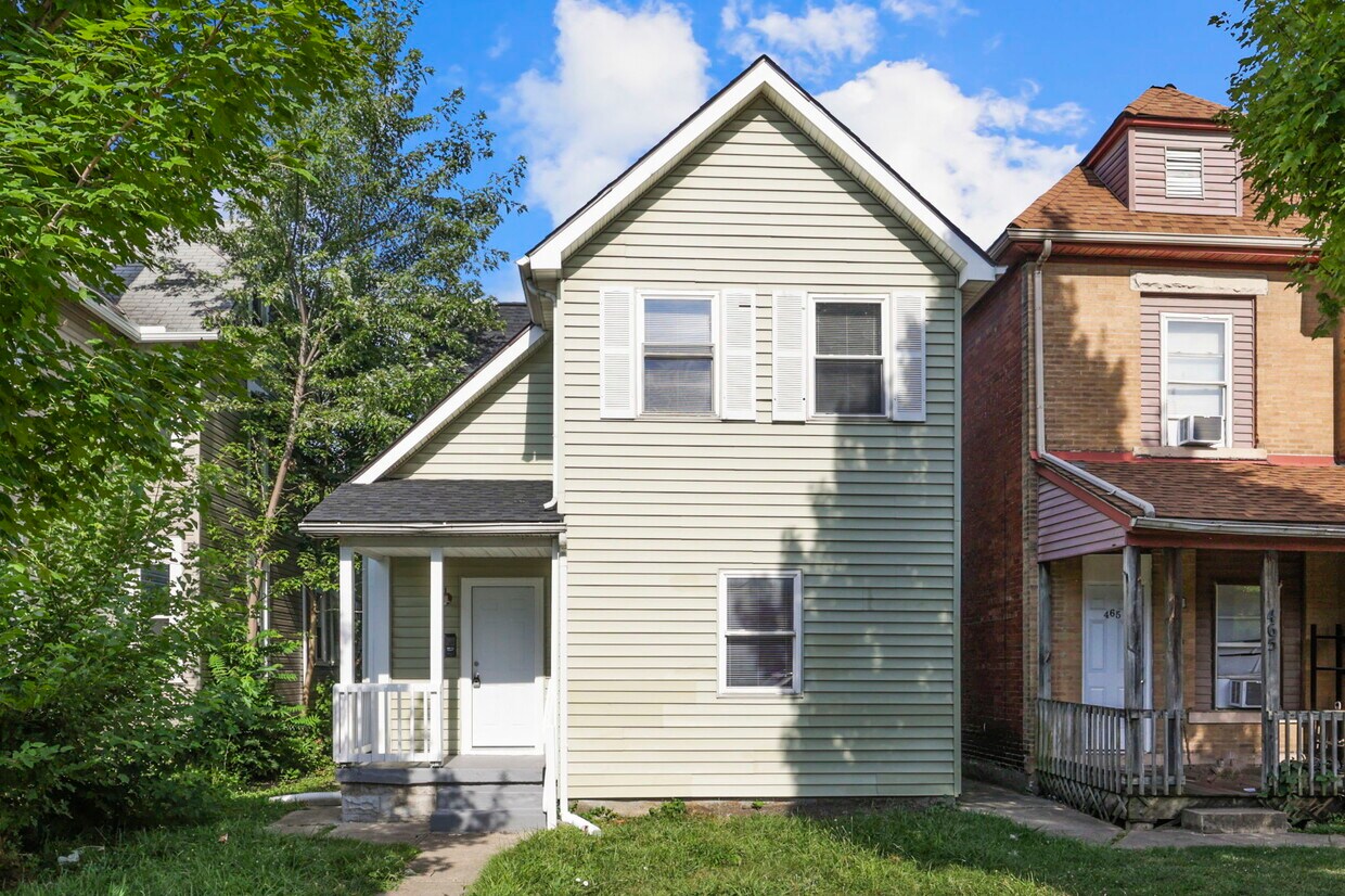 Primary Photo - 461 N Monroe Ave