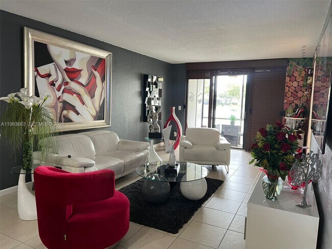 Foto del edificio - 11304 Taft St