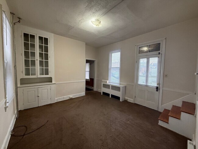 Foto del edificio - 32-34 E North St