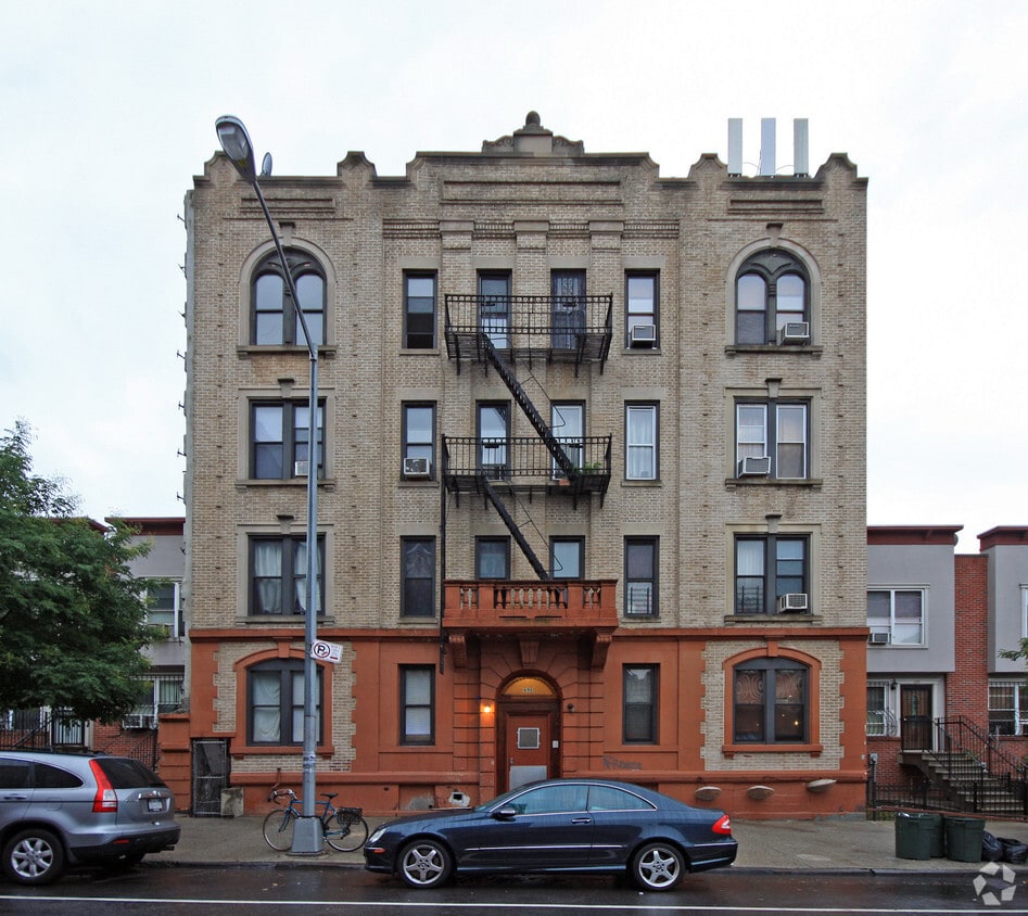 698 Willoughby Avenue - 696-698 Willoughby Ave