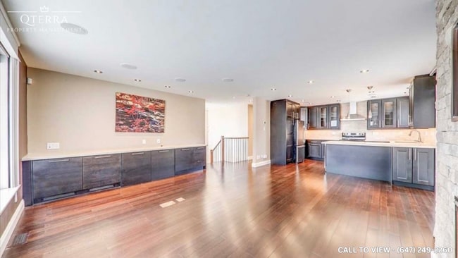 Building Photo - 1-9 Amaron Av
