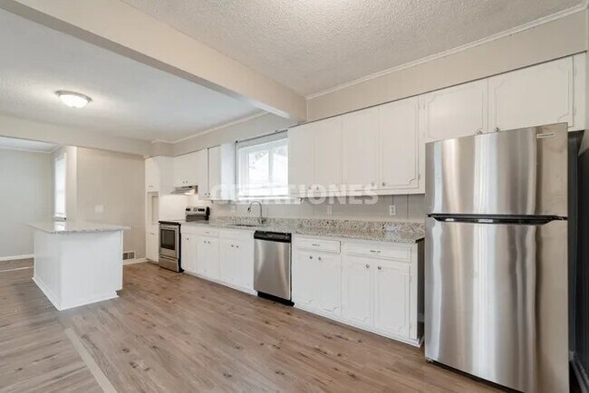 Foto del edificio - 2313 Westview Dr