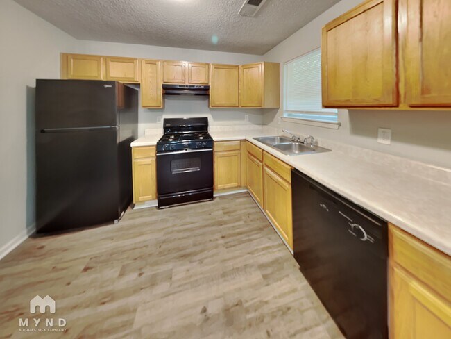 Building Photo - 3740 Salem Meadows Dr